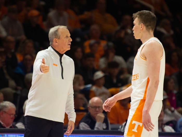 Barnes and Knecht are on a mission to bring an elusive men’s basketball national championship to Tennessee.